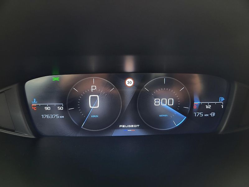 Peugeot 308 SW ACTIVE PACK 1.5 BlueHDi 130 - fotka 11 z 46