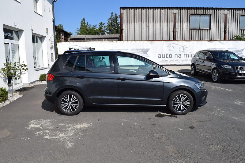 Volkswagen Golf Sportsvan (2016) 1.2TSI 81kw CLBMT ALLSTAR OPS - fotka 6 z 50