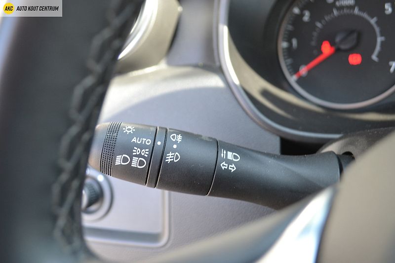 Dacia Duster 1.6i-84KW 4x4 ARCTICA - fotka 21 z 37