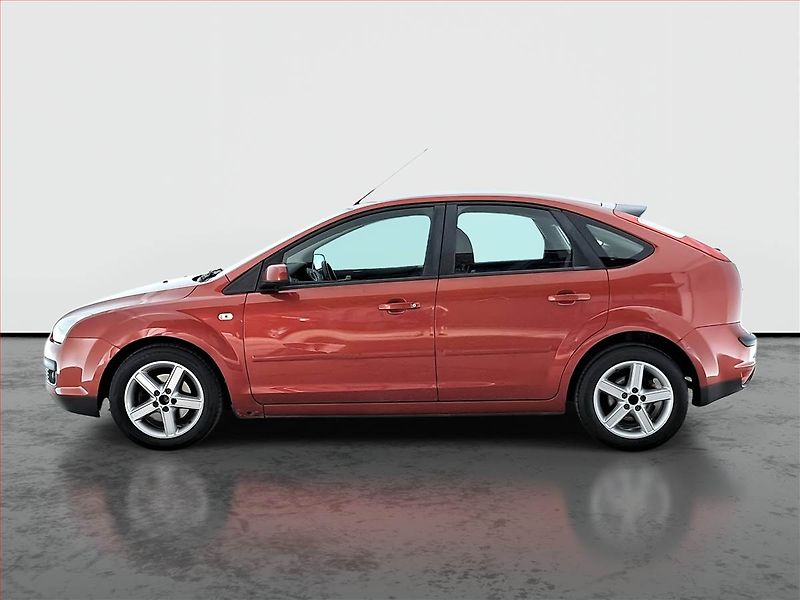 Ford Focus (2007) 1.6 16V, po STK, zamluveno - fotka 3 z 17