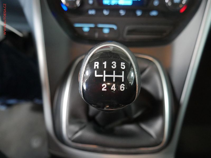 Ford Grand C-MAX (2013) 1.6 TDCi, 2.maj,ČR, AC - fotka 15 z 17