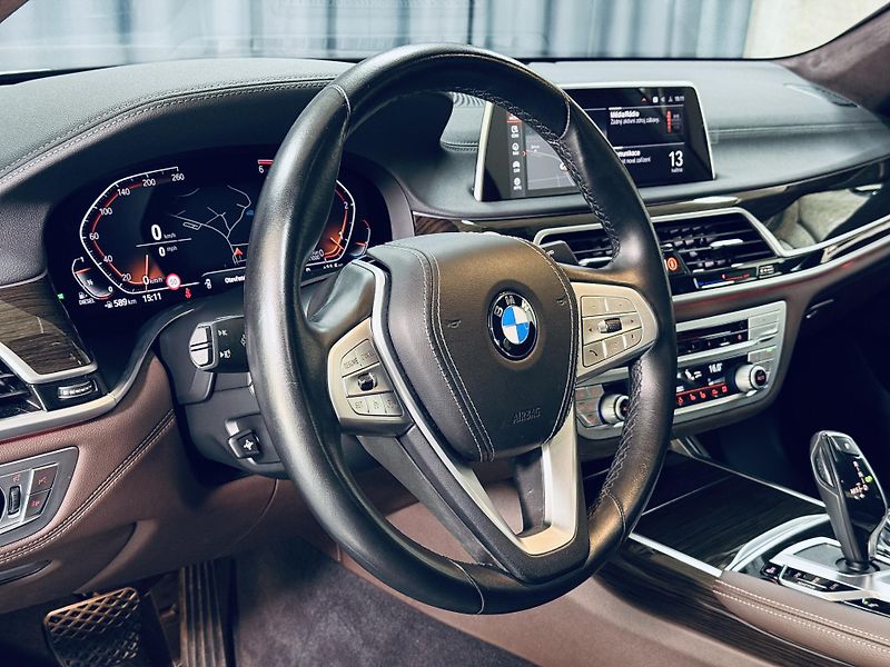 BMW Řada 7 (2020) 730xd*H&K*HUD*LASER* - fotka 16 z 44