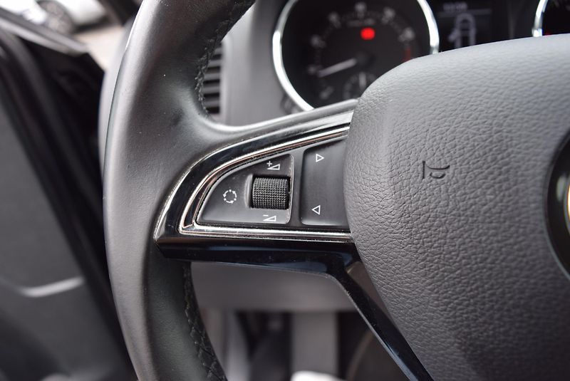 Škoda Yeti (2016) 1.4TSI 92kw AMBI ALU TEMPOMAT - fotka 29 z 44