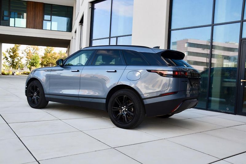 Land Rover Range Rover Velar (2022) P400e Plug in Hybrid 4x4 - fotka 17 z 67