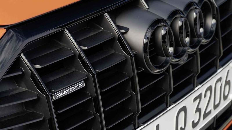 SUV Audi teď mají osmiúhelníkovou masku chladiče