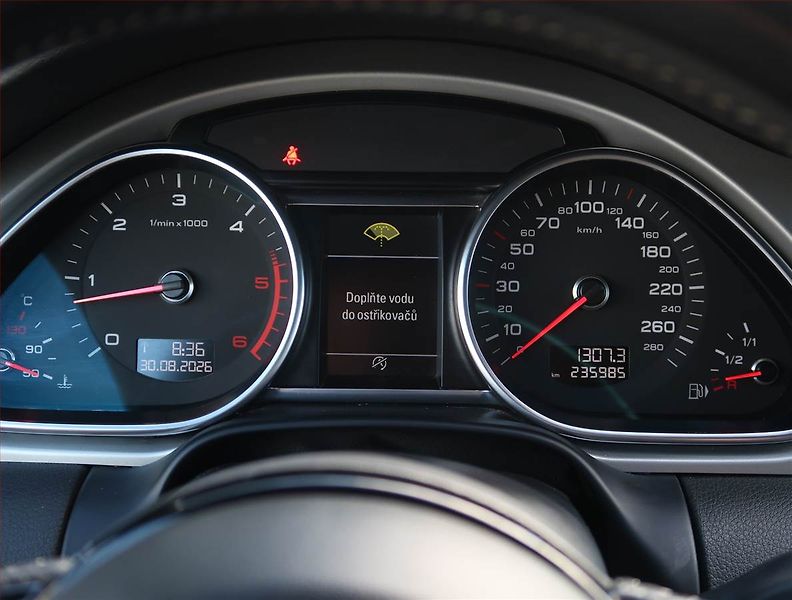 Audi Q7 (2014) S-Line 3.0 TDI, 4X4, Automat - fotka 11 z 27