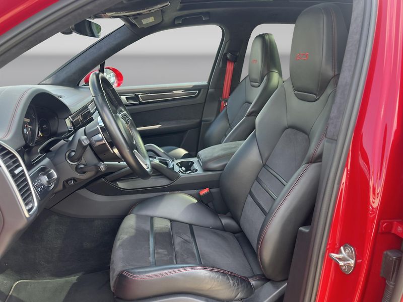 Porsche Cayenne GTS - fotka 15 z 28
