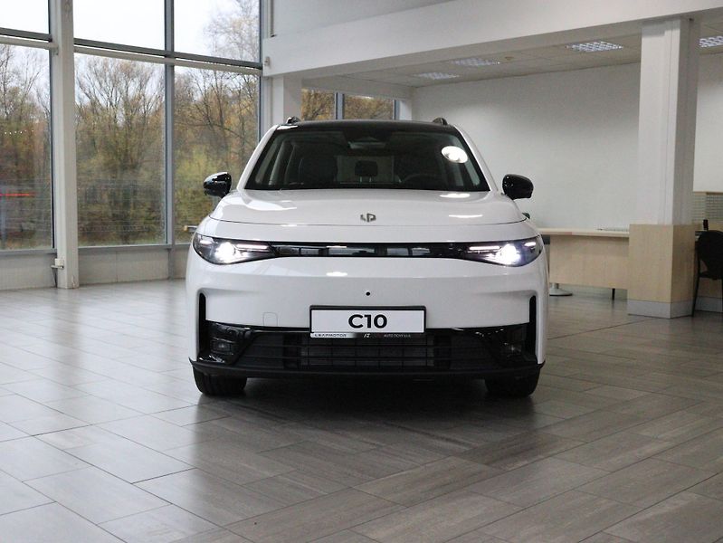 Leapmotor C10 REEV (2025) Design Hybrid EV - fotka 2 z 18
