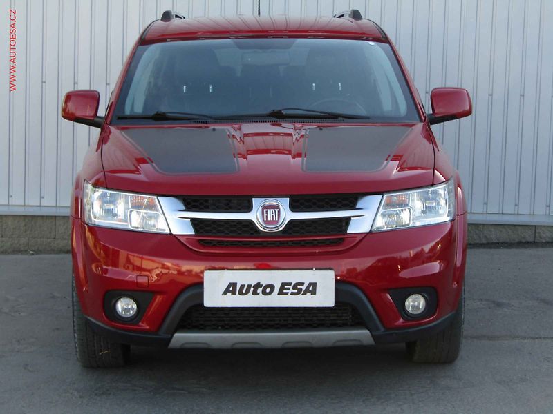 Fiat Freemont (2015) 2.0 JTD 4x4, 7míst, AT, TZ - fotka 2 z 22