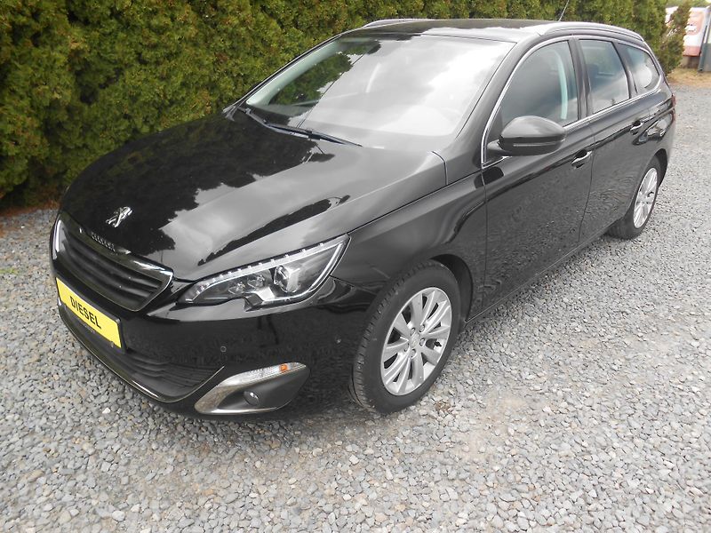 Peugeot 308 1.6HDi, KAMERA,NAVI,FULL LED! - fotka 35 z 40