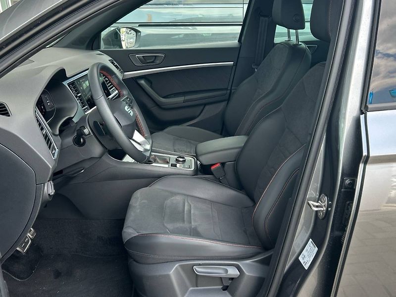 Seat Ateca (2023) 2.0 TDI 7DSG Black Edition FR - fotka 27 z 34