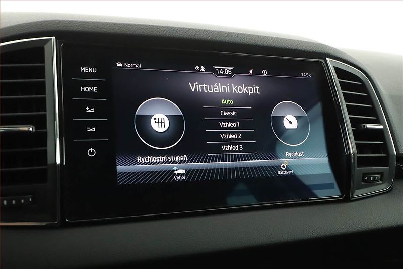 Škoda Karoq (2025) 1.5 TSI, Top Selection, FullLe - fotka 17 z 25