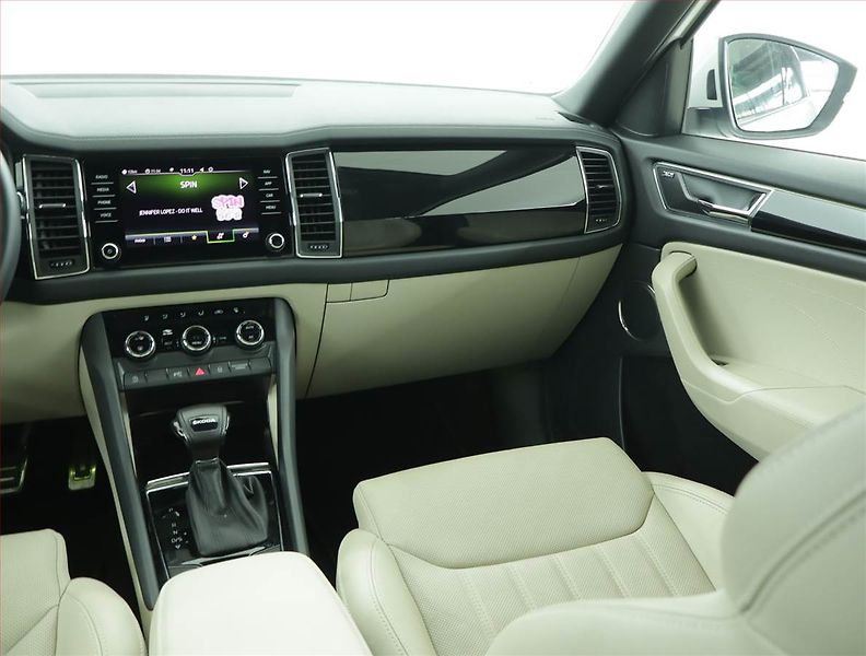 Škoda Kodiaq (2023) Laurin&Klement 2.0 TDI - fotka 8 z 18