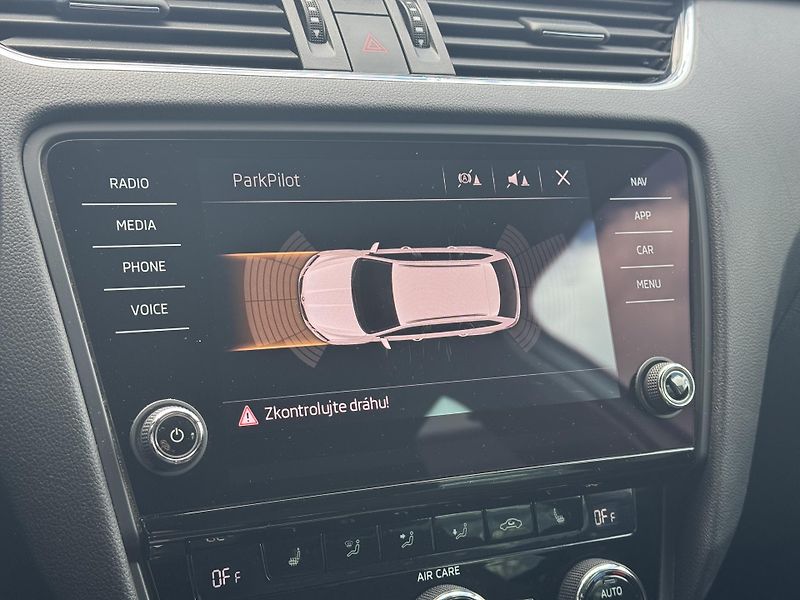 Škoda Octavia (2017) III 1.4TSi 110kW MAN, RZV - fotka 28 z 48