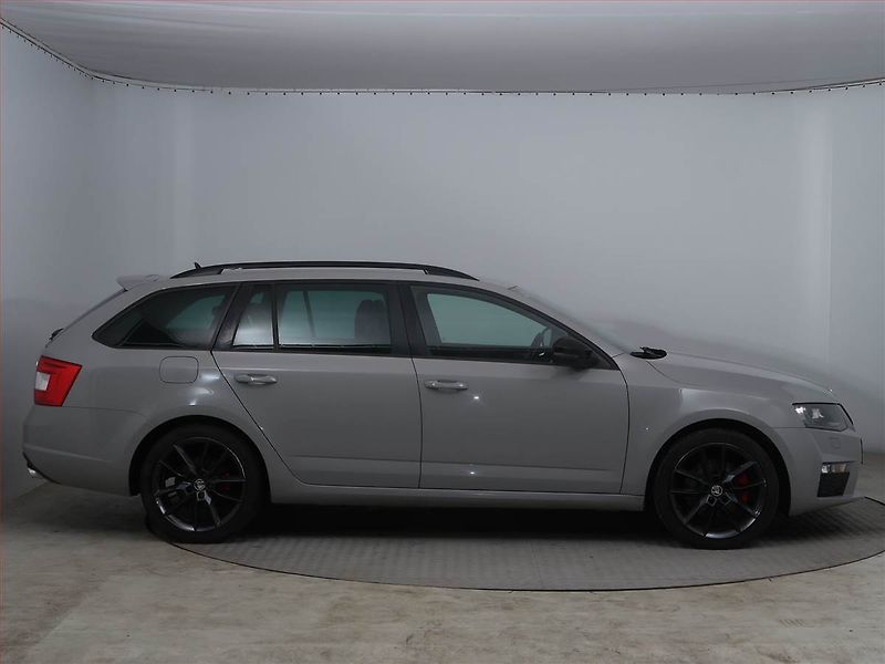 Škoda Octavia (2016) RS 2.0 TDI, Automat, Kůže - fotka 6 z 16