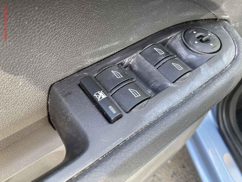 Ford C-MAX (2005) 1.8i, ČR, AC, temp - fotka 13 z 15