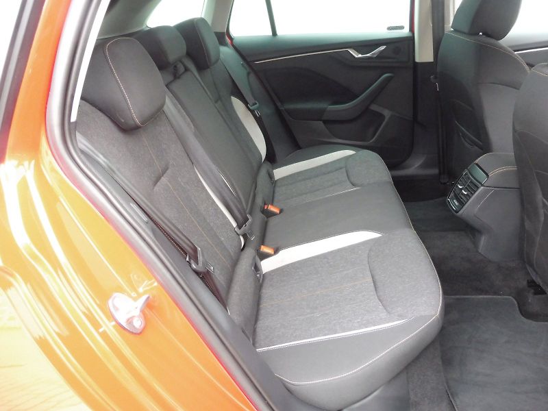 Škoda Scala (2025) Top Selection 1,0 TSI 85kW DSG - fotka 22 z 29