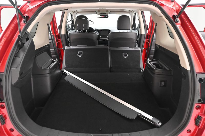 Mitsubishi Outlander 2,4 PHEV Intense+ 4WD Záruka a - fotka 11 z 32