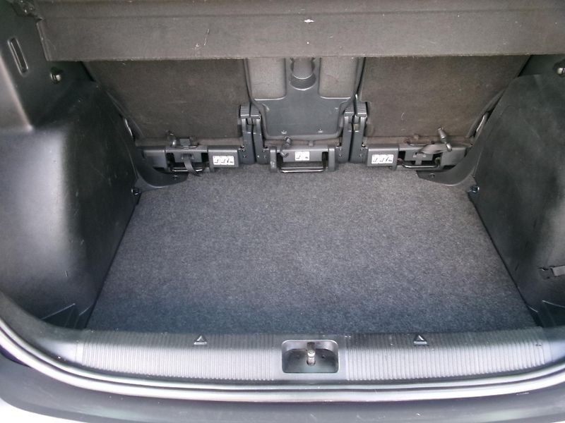 Škoda Yeti 2,0TDI KLIMA 81kW - fotka 12 z 26
