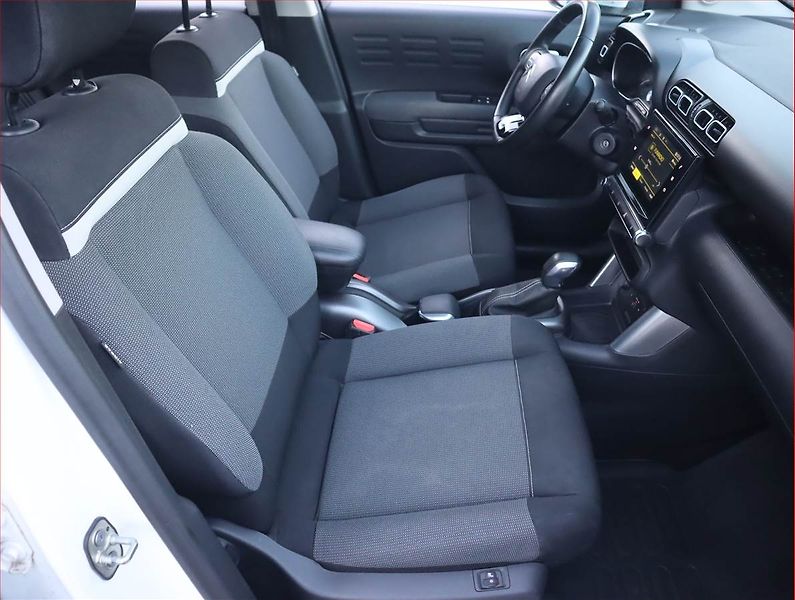 Citroën C3 Aircross (2019) 1.2 PureTech, Automat - fotka 9 z 22