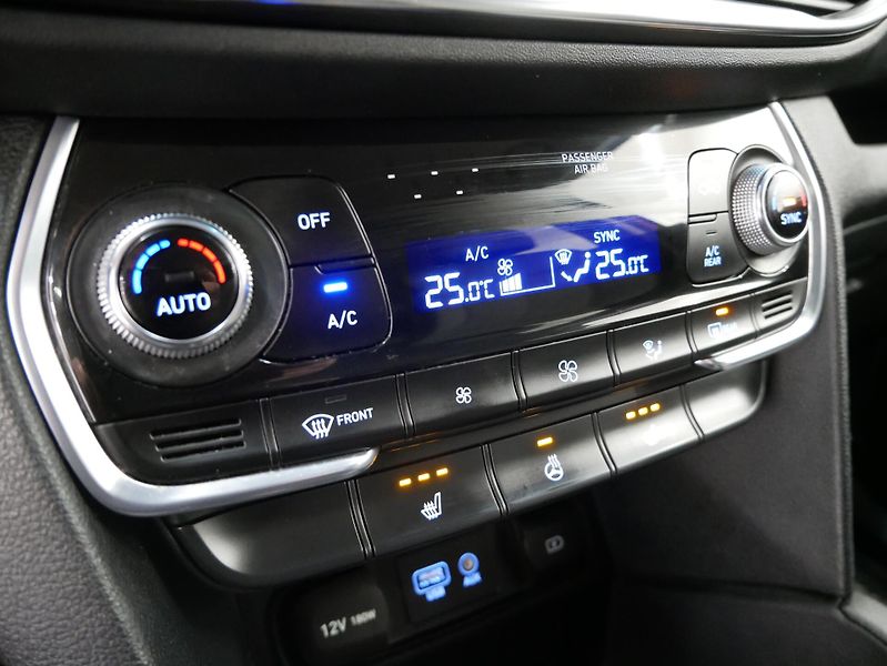 Hyundai Santa Fe - fotka 21 z 25