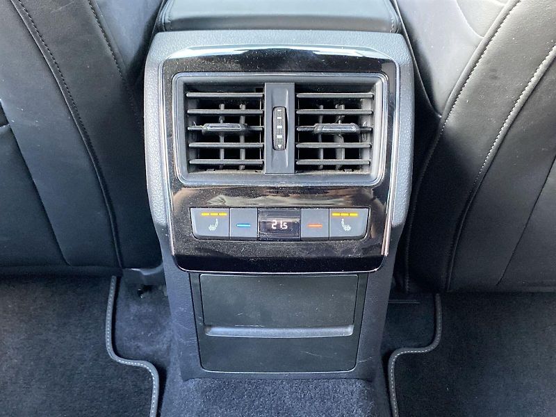Škoda Superb (2023) Combi 2.0 TDI 4x4 DSG L&K - fotka 30 z 41