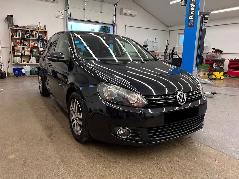 Volkswagen Golf VI 2.0TDi 81kW - fotka 1 z 11