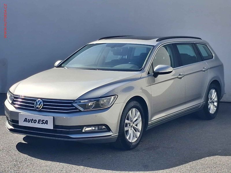 Volkswagen Passat (2015) 1.4 TSi, Comfortline, panor - fotka 3 z 18