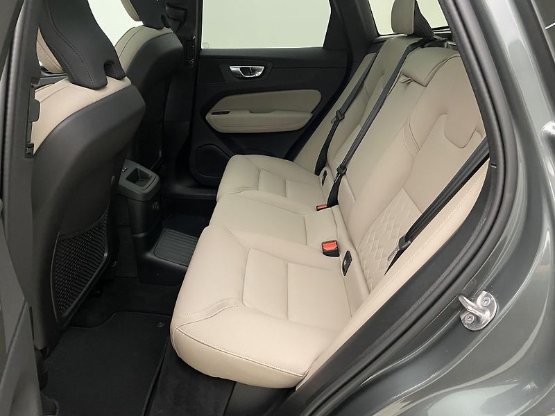 Volvo XC60 T8 AWD RECHARGE ULTRA DARK CZ - fotka 5 z 69