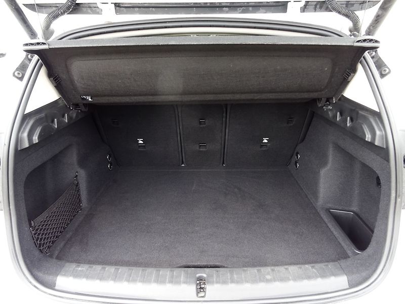 BMW X1 23d xDrive xLine ČR DPH - fotka 22 z 28
