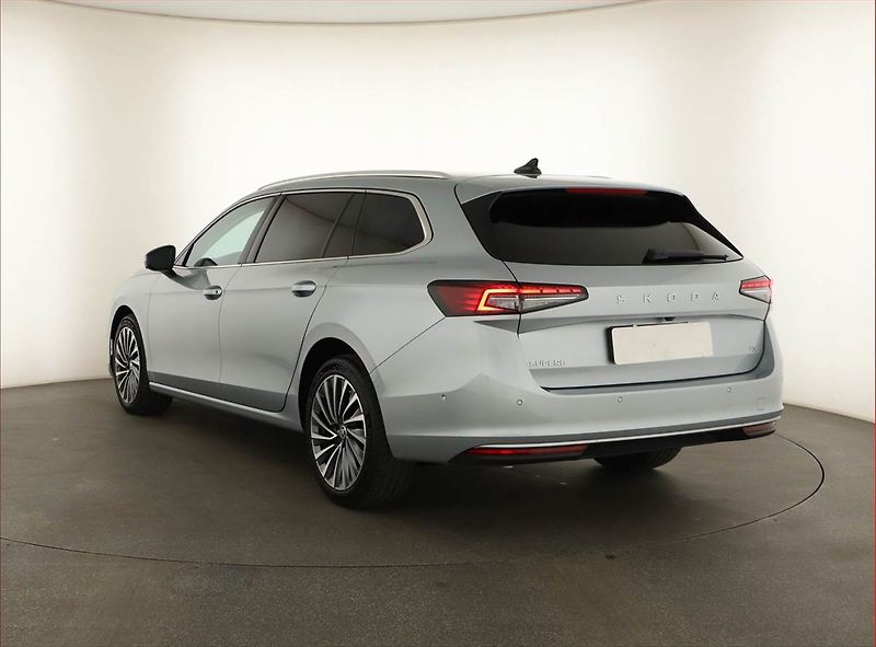 Škoda Superb (2024) Laurin&Klement 2.0 TDI - fotka 4 z 22