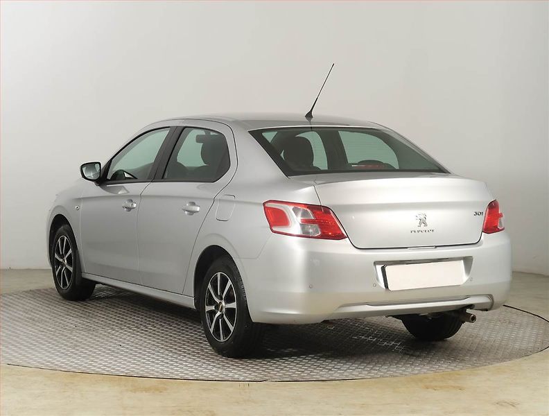 Peugeot 301 (2014) 1.2 VTi, levný provoz - fotka 4 z 18