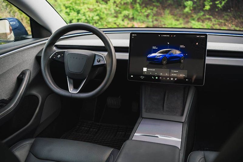 Tesla Model 3 (2023) Standard Range LFP, SoH 97% - fotka 3 z 26