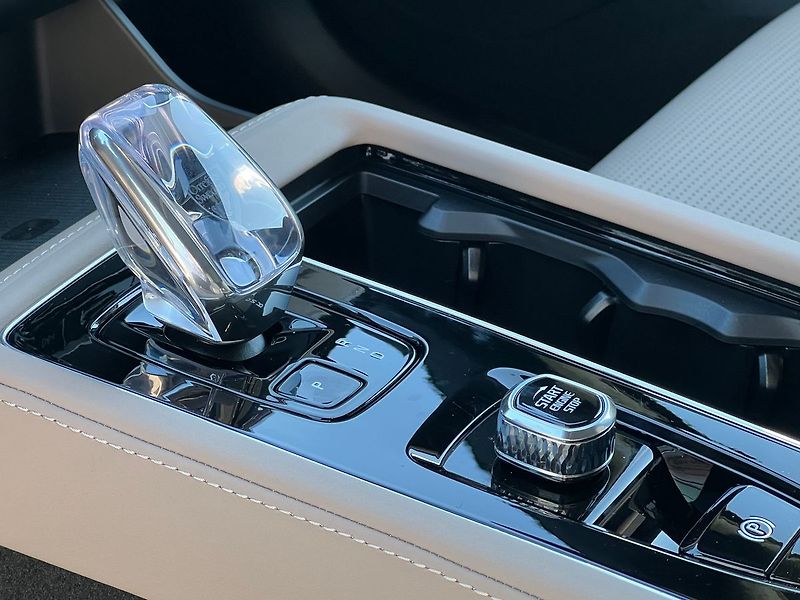 Volvo XC90 T8 PLUS ventilace vzduch 360 - fotka 11 z 21