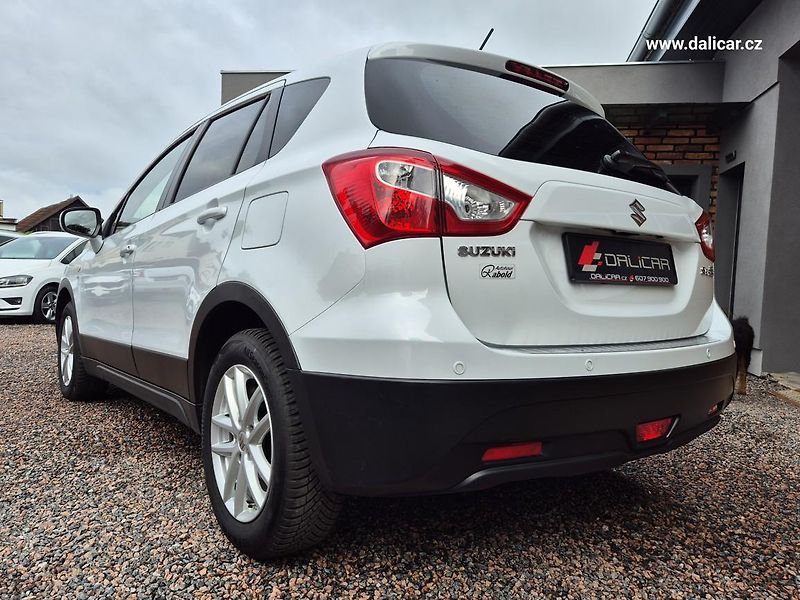 Suzuki SX4 S-Cross (2014) 1.6VVT 88KW CLUB Tažné - fotka 9 z 53