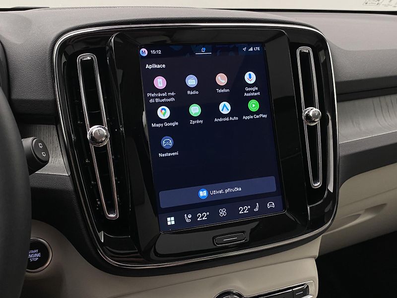 Volvo XC40 B4 DARK ULTRA AUT CZ - fotka 8 z 60