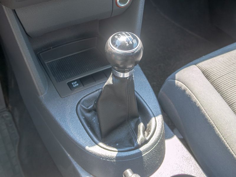 Volkswagen Touran (2008) 1.9TDI 77KW – ROZVODY - fotka 23 z 43