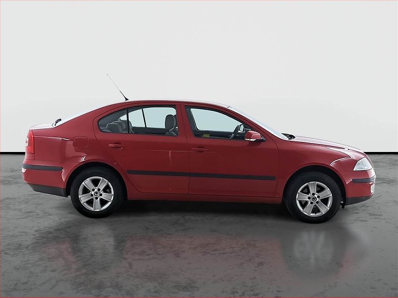Škoda Octavia (2006) 1.6, po STK, zamluveno - fotka 6 z 17