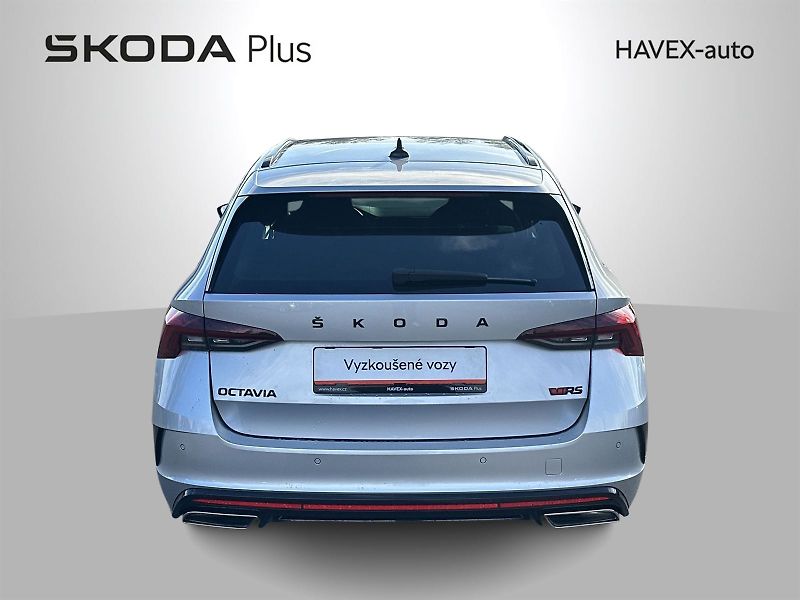 Škoda Octavia (2023) Combi 2.0 TDI DSG RS - fotka 32 z 35