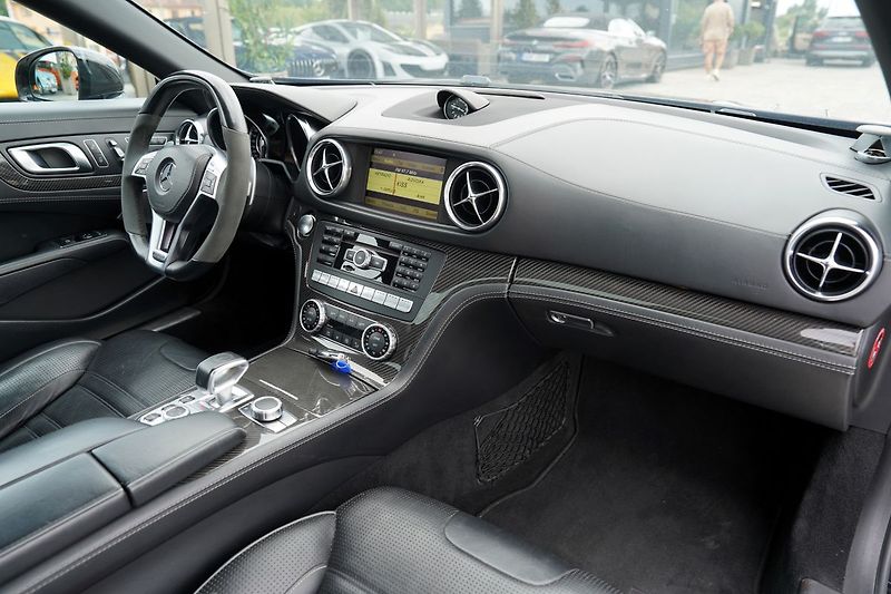 Mercedes-Benz SL 63 AMG Performance/ČR/570PS - fotka 39 z 50