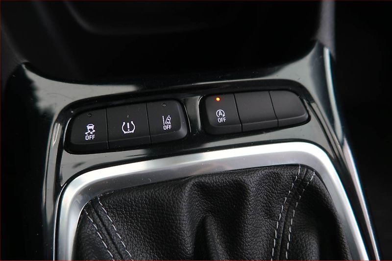 Opel Crossland X (2017) 1.2 Turbo, Serv.kniha - fotka 15 z 18