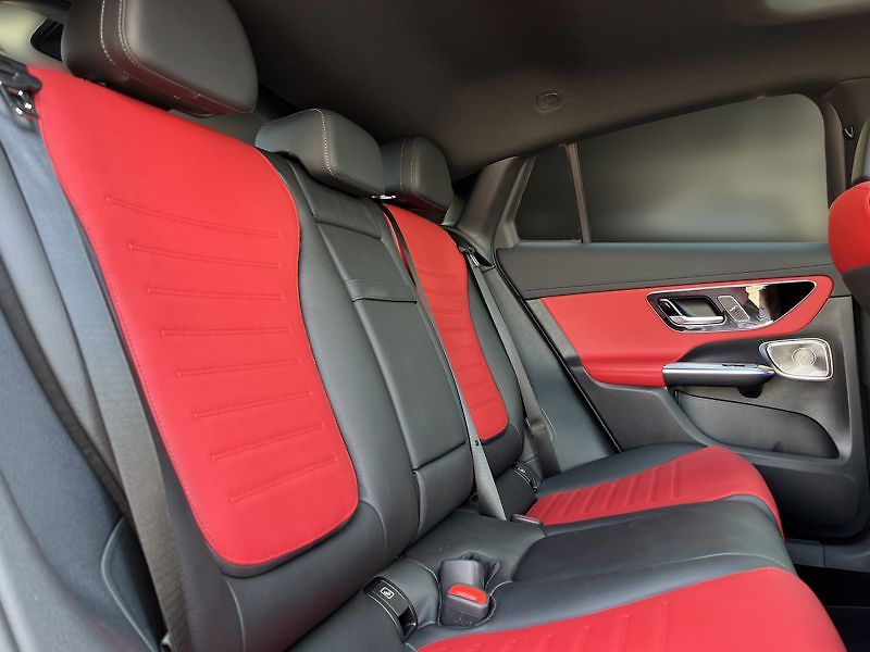 Mercedes-Benz GLC Coupé 300 4MATIC kupé AMG - fotka 18 z 19