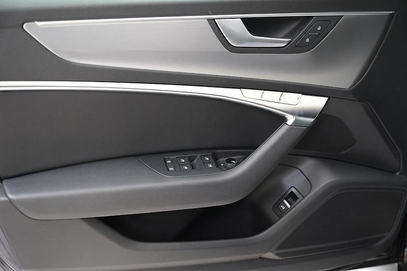 Audi A6 - fotka 12 z 27