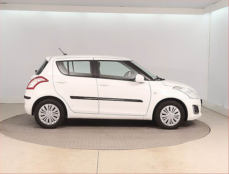 Suzuki Swift (2014) 1.2, Serv.kniha - fotka 6 z 14