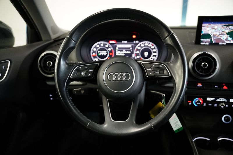 Audi A3 - fotka 17 z 27