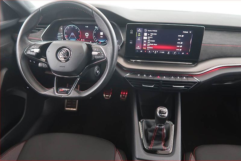 Škoda Octavia (2021) RS 2.0 TSI - fotka 7 z 20