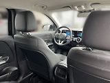 Mercedes-Benz GLA 180d Aut. - náhled 17