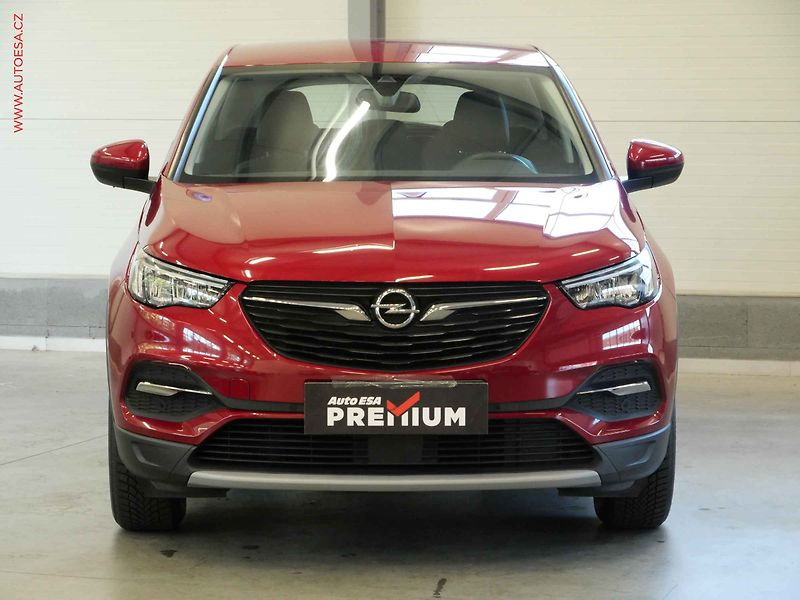 Opel Grandland X (2021) 1.2T, ČR, AC, tempo - fotka 2 z 21