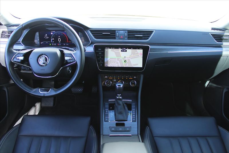 Škoda Superb 2.0TDI 147kW DSG 4x4 STYLE - fotka 12 z 34
