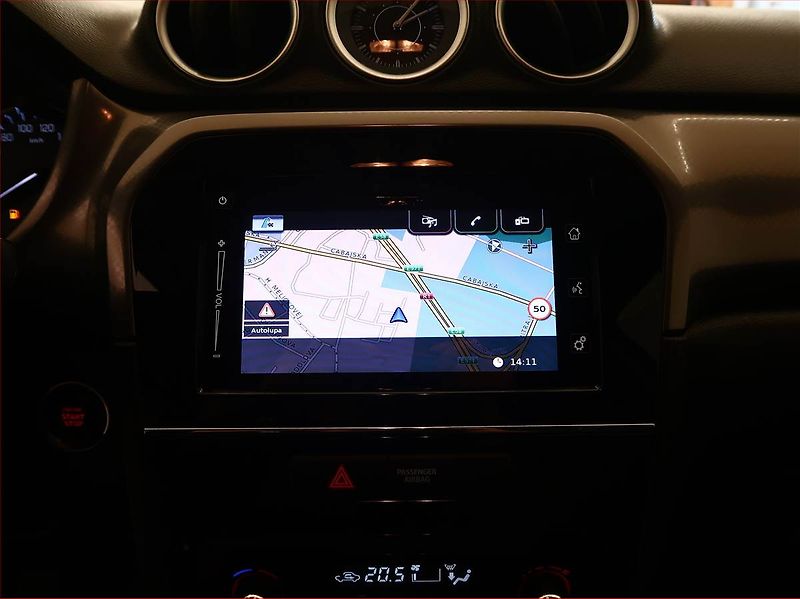Suzuki Vitara (2016) 1.6 VVT, 4X4, Navi, Tempomat - fotka 13 z 17